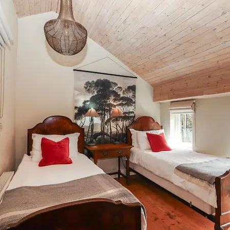 The Coach House بيت للعطل نيناغ